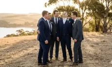 guide to groomsmen wedding suits in Australia