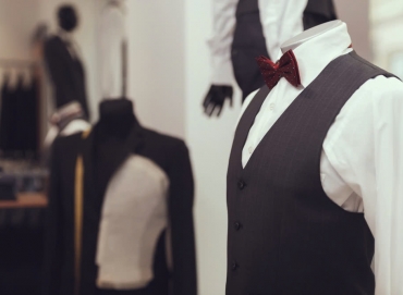 Explore the custom online wedding suit tailoring process at Dunnio
