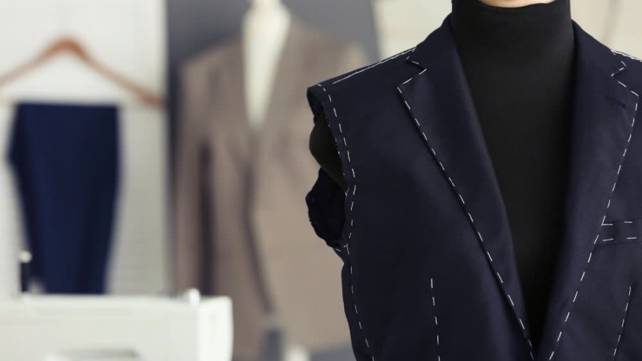 7 Things Grooms Should Consider When Tailoring a Wedding Suit